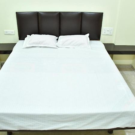 Hotel Kalika Residency - Akkalkot Akalkot Extérieur photo
